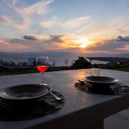 Stylish Mykonian Semi-private Huge Pool Apartment Houlakia (Mykonos)