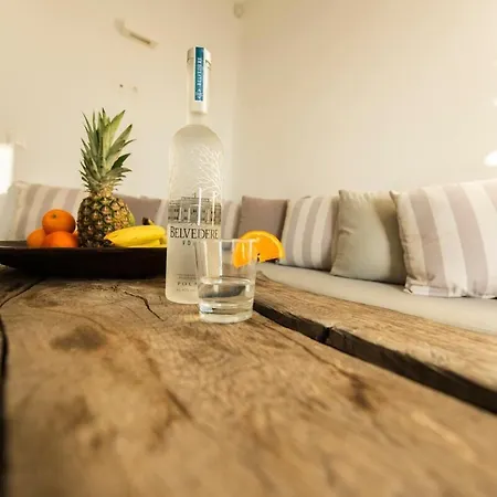 Stylish Mykonian Semi-private Huge Pool Apartmán *