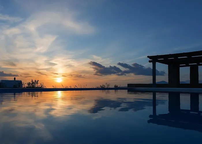 Stylish Mykonian Semi-private Huge Pool Lejlighed *