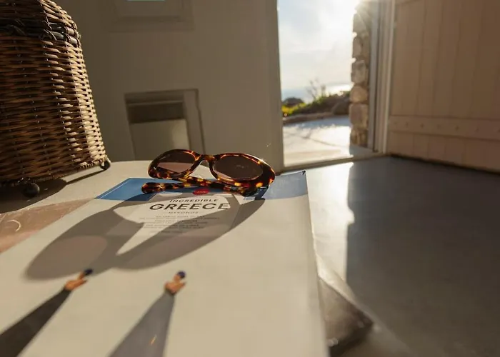 Stylish Mykonian Semi-private Huge Pool Appartamento